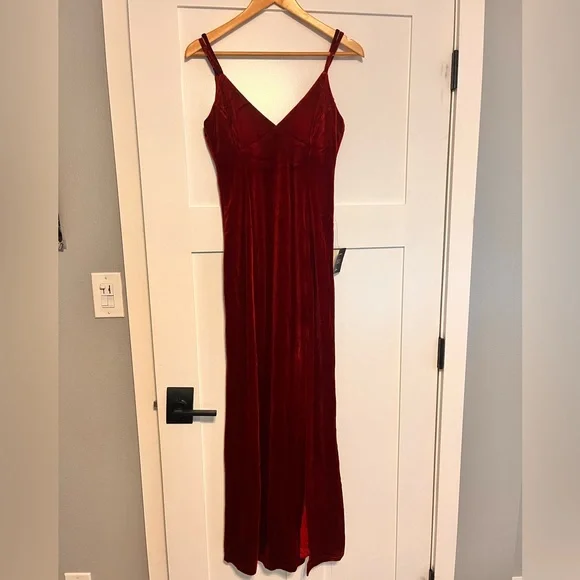 satin high neck dress Thats So Fetch | Arabelle High Neck Satin Maxi Dress | red
